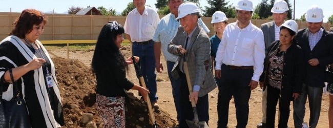 Con la puesta de la primera piedra iniciaron la construcción del Cesfam de Malalhue
