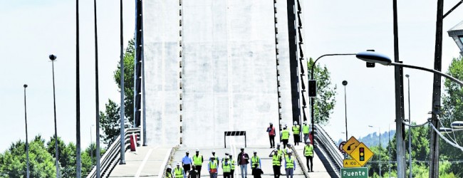 Puente Cau Cau: informe lo califica de “irreparable” y descarta error de diseño