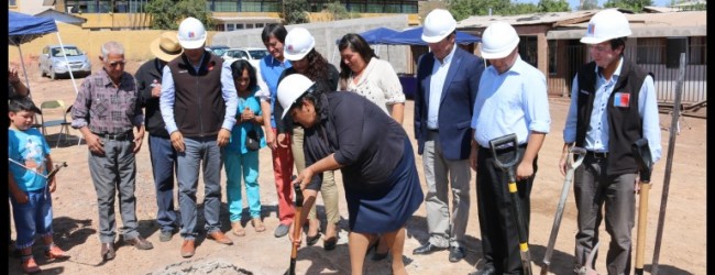Inicia la construcción de viviendas para familias que vivían en campamentos en Combarbalá