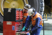 Programa especializa a jóvenes técnicos para trabajar en la  gran minería