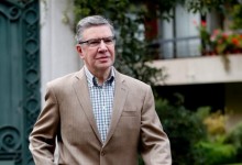 Joaquín Lavín dijo que construcción de viviendas en terreno de Vitacura promoverá la “integración social”