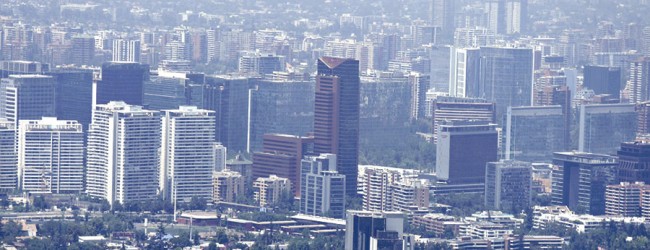 La mitad de los hogares de Santiago no puede comprar viviendas nuevas