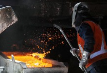 Cobre cierra estable en medio de la expectación del mercado por negociación en Escondida