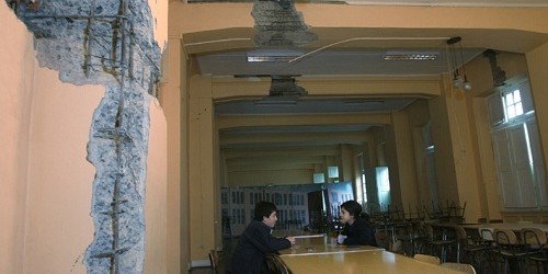 Antigüedad de edificios y agua potable: Los principales problemas de infraestructura que enfrentan las escuelas públicas