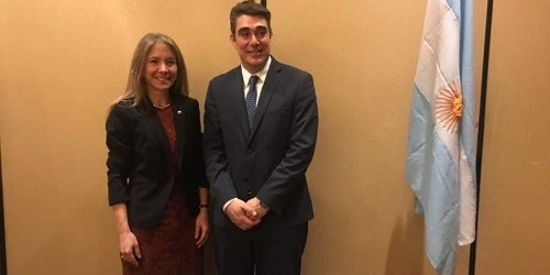 Gobierno anuncia reanudación de libre comercio de gas natural con Argentina
