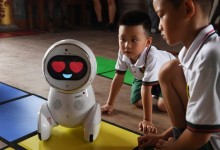 En China los robots ya hacen «clases» en 600 escuelas: asignan tareas y cuentan historias