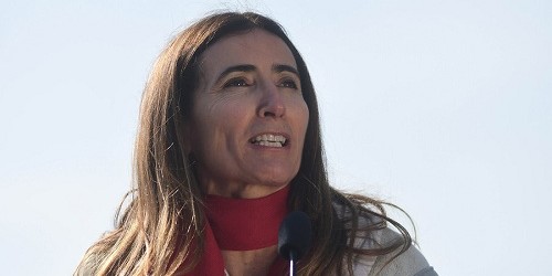 Ministra Schmidt: “Nadie ha centralizado la culpa en Enap (…). Todas las empresas generan episodio de contaminación”