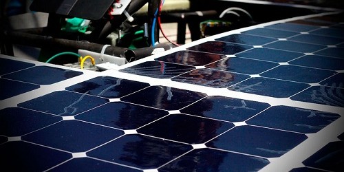 China aplaude el fin de restricciones de la UE sobre venta de paneles solares