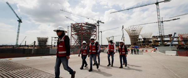 Aún no asume y AMLO ya asusta a inversionistas con controvertida cancelación de aeropuerto