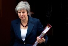 Presidente de la Comisión Europea recibirá a Theresa May en Bruselas