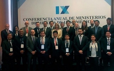 Ministerio de Minería firma acuerdo que busca fortalecer gobernanza de recursos naturales en la región