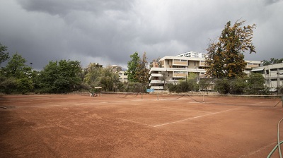 Minvu impulsa proyecto de viviendas para arriendo en canchas de tenis de Cerro Colorado