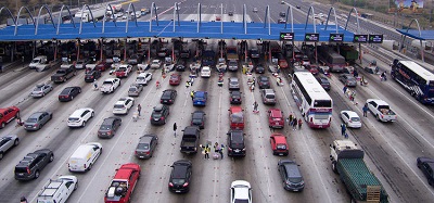 MOP defiende subsidio a autopistas para aplicar «peaje a luca»