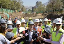 Ministro Fontaine inspecciona trabajos de construcción de Autopista Américo Vespucio Oriente I
