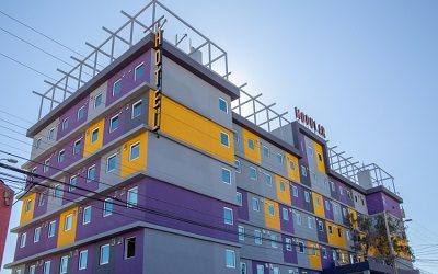 Inauguran hotel en base a contenedores reciclados en Calama