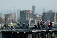 Tasa de desempleo se mantuvo en 6,9% el primer trimestre y se ubicó en línea con lo esperado