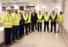 Embajador de España en Chile visita obras del nuevo Hospital Dr. Gustavo Fricke