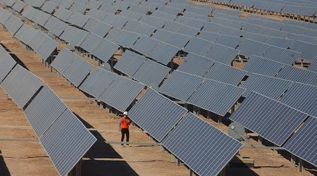 Expertos esperan repunte en salarios en sector construcción y energías renovables durante 2019