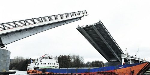 MOP licitará este año reparación del Puente Cau Cau