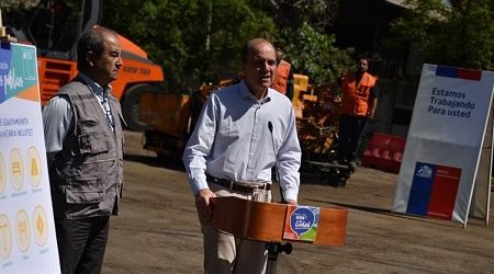 Minvu reimpulsa programa para reparar calles y veredas dañadas por actos vandálicos