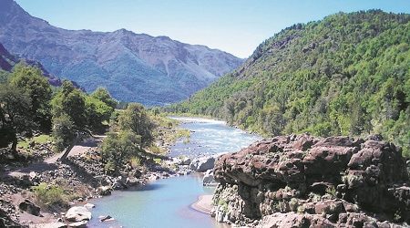 Astaldi y MOP se reúnen por situación de embalse Punilla