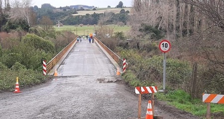 Autoridades confirman que nuevo puente Quilacahuín está en etapa de estudios de ingeniería y diseño
