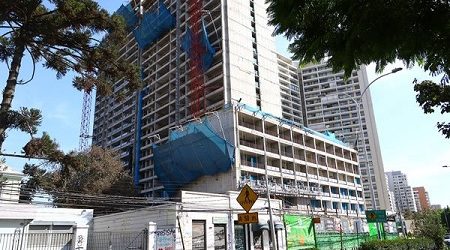 Gremio de la construcción proyecta 75.000 empleos menos en el sector y llama a dar continuidad a las obras