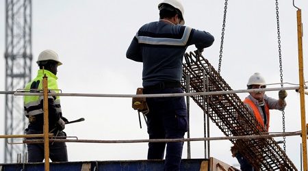 Detectan brote de covid-19 en construcción en Providencia: Seremi de Salud confirma 5 casos y 11 contactos estrechos