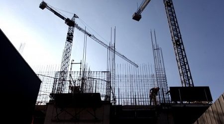 Crisis social y sanitaria pasan la cuenta a resultados de Moller al primer trimestre y caen promesas de compra-venta