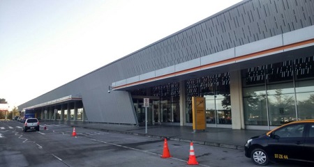 MOP refuta a intendente Jürgensen y asegura que remodelación de Aeropuerto El Tepual es prioritaria