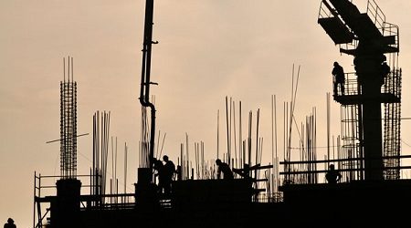 Construcción profundiza caída del empleo este año con la pérdida de 117 mil plazas de trabajo
