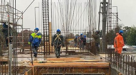 Mantienen en marcha construcciones de salud en provincias de Llanquihue y Palena