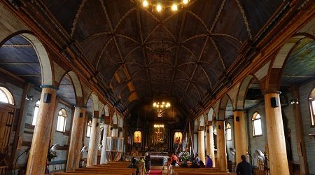 La arquitectura en madera de Chiloé será la protagonista del nuevo diálogo “Conectemos con los monumentos”