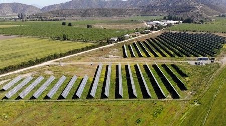 Plataforma española de energía renovable compra cartera de 25 proyectos solares PMGD en Chile
