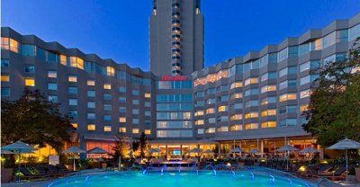 Matthei acoge reclamo de vecinos y buscará invalidar permiso para construir torres junto al Sheraton