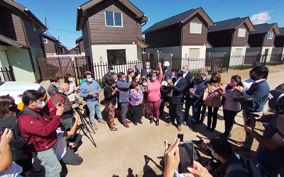 FAMILIAS DE CAMPAMENTO EUCALIPTUS RECIBIERON NUEVAS VIVIENDAS TRAS GESTIONES DE MESA DE ASENTAMIENTOS PRECARIOS DE ÑUBLE
