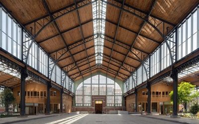 RENOVACIÓN DE EDIFICIOS EN BÉLGICA UTILIZA MARCOS DE CLT Y DETALLES DE FACHADA DE ROBLE
