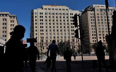 Reforma tributaria: impuesto a la riqueza gravaría patrimonios de US$5 a US$7 millones hacia arriba, afectando hasta unas 8.300 personas