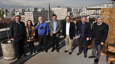 Minvu y Minagri avanzan en acuerdo para potenciar la construcción industrializada de viviendas de madera en el país