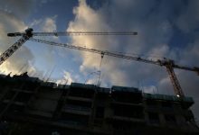 Costos de construcción siguen al alza y peligra continuidad de 370 obras de infraestructura pública