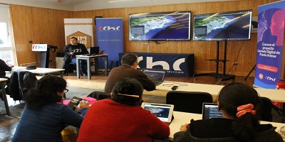 LA COMUNIDAD DE PUNTA ARENAS PARTICIPÓ DE TALLERES DE USO PRÁCTICO DEL GEMELO DIGITAL DE LA COMUNA