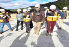Alcaldes chilotes solicitan reunión con el MOP para exigir soluciones de caminos y obras inconclusas