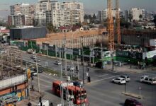 Sindicatos del fallido proyecto de Fundamenta en Plaza Egaña piden al presidente de la Corte Suprema reanudar las obras
