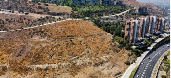 Autoridad ambiental recomienda rechazar megaproyecto inmobiliario en Vitacura por no ajustar iniciativa a riesgo sísmico de falla de San Ramón
