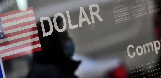 El dólar se dispara en jornada donde los mercados se tiñen de rojo por el temor a un recesión en Estados Unidos