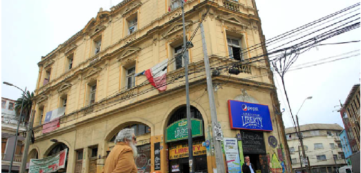 ¿Edificio Tassara convertido en viviendas sociales?: Minvu dice que recursos para proyecto habitacional «están en marcha»