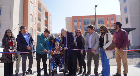 Ministro Montes inaugura conjuntos habitacionales que beneficiarán a 280 familias de Copiapó