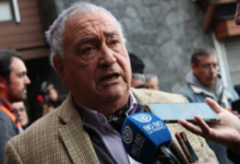 Alcalde Barra pide construir carretera por ribera de Lago Villarrica: quedarían aislados ante erupción