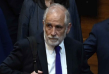 Montes advierte que meta de construir 260 mil viviendas «está en riesgo si el sistema financiero sigue tan restrictivo»