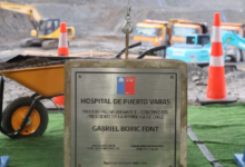 Ministras de Salud y Obras Públicas encabezan ceremonia de primera piedra del nuevo hospital de Puerto Varas
